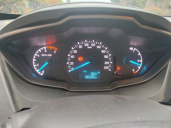 Ford Escort 2015, 96700 км, за 3247 USD - фото 12