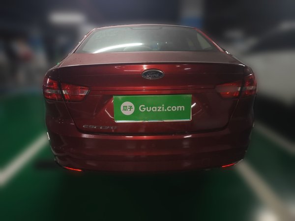 Ford Escort 2015, 74100 км, за 4822 USD