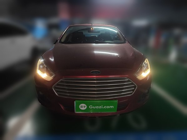 Ford Escort 2015 1.5L Automatic Comfort Model, 2015 года