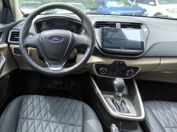 Ford Escort 2015, 109900 км, за 5209 USD - фото 24