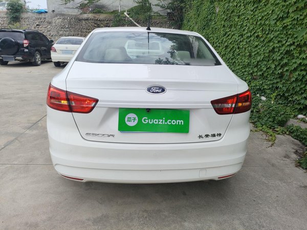 Ford Escort 2015, 109900 км, за 5209 USD - фото 6