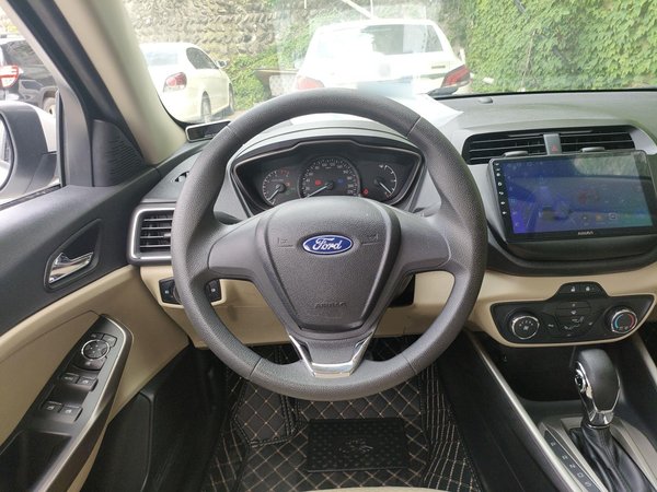 Ford Escort 2015, 109900 км, за 5209 USD - фото 12