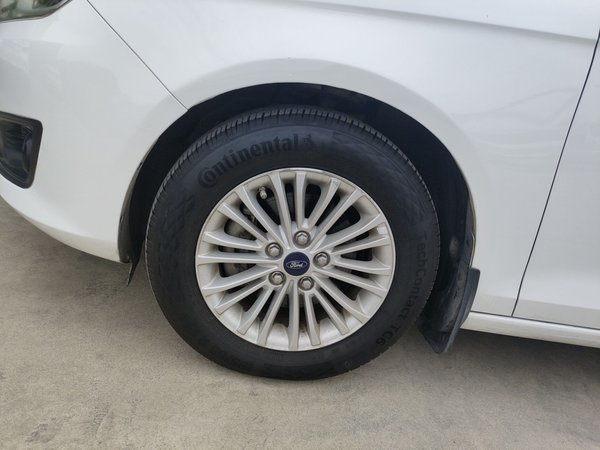 Ford Escort 2015, 109900 км, за 5209 USD - фото 9