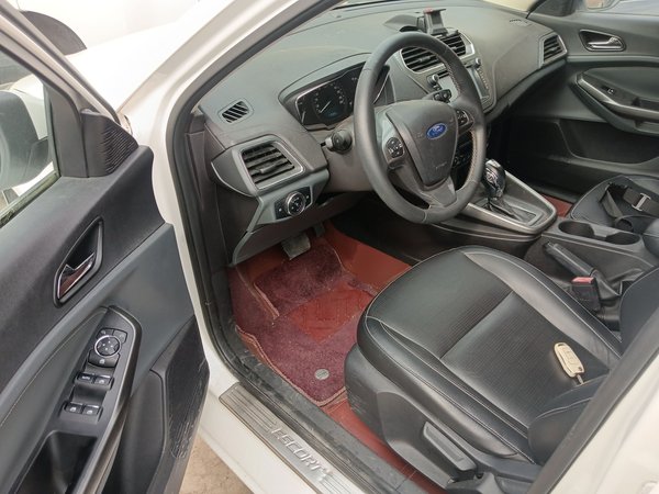 Ford Escort 2015, 110300 км, за 4801 USD - фото 19