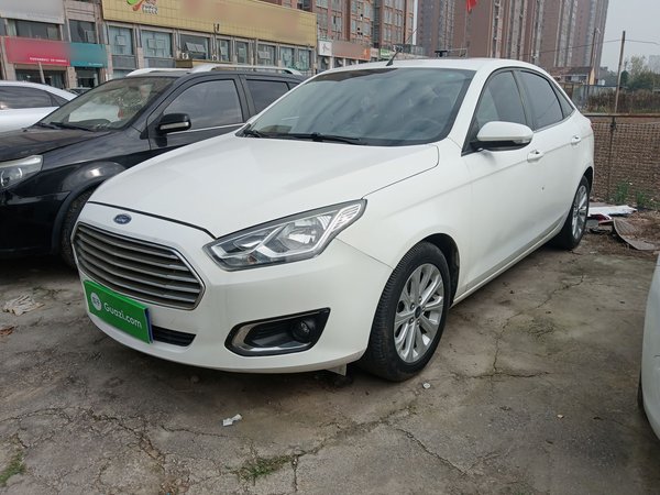 Ford Escort · 2015 год