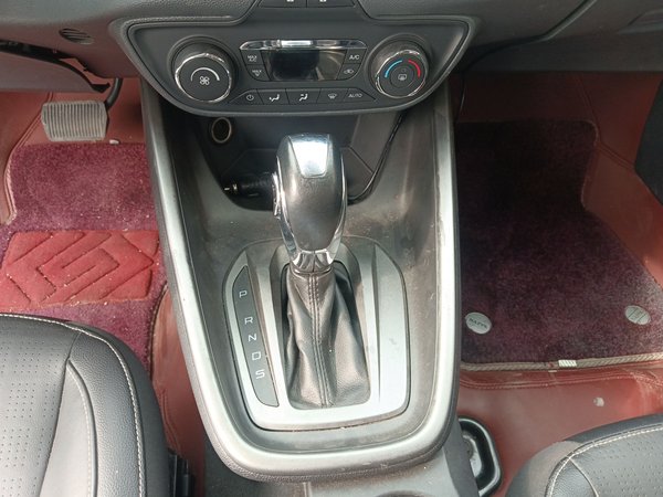 Ford Escort 2015, 110300 км, за 4801 USD - фото 17