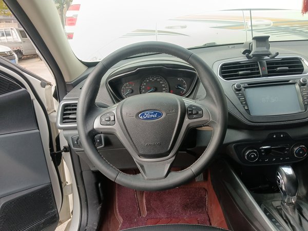 Ford Escort 2015, 110300 км, за 4801 USD - фото 14