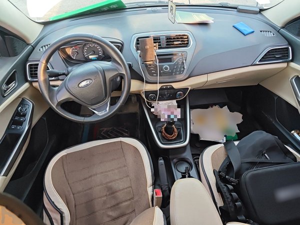 Ford Escort 2015, 123600 км, за 3020 USD - фото 10