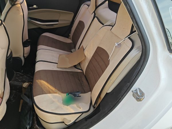 Ford Escort 2015, 123600 км, за 3020 USD - фото 18
