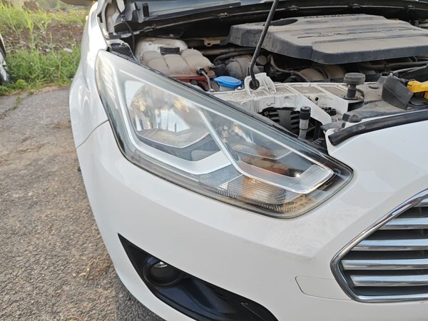 Ford Escort 2015, 123600 км, за 3020 USD - фото 7