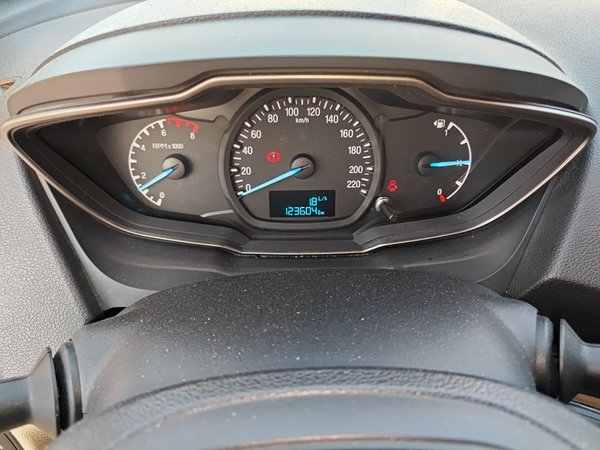 Ford Escort 2015, 123600 км, за 3020 USD - фото 12