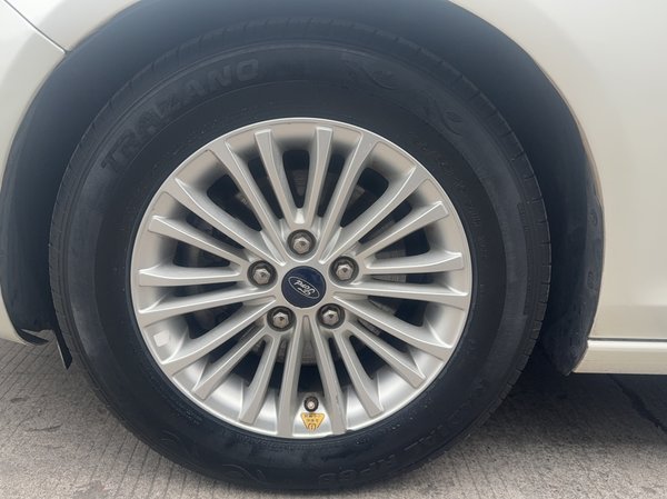 Ford Escort 2015, 126300 км, за 4517 USD - фото 10