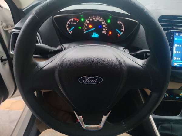 Ford Escort 2015, 126300 км, за 4517 USD - фото 12