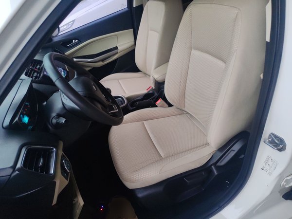 Ford Escort 2015, 126300 км, за 4517 USD - фото 17