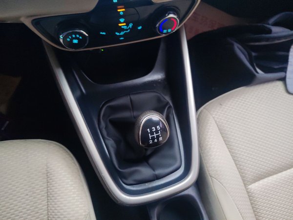 Ford Escort 2015, 126300 км, за 4517 USD - фото 16