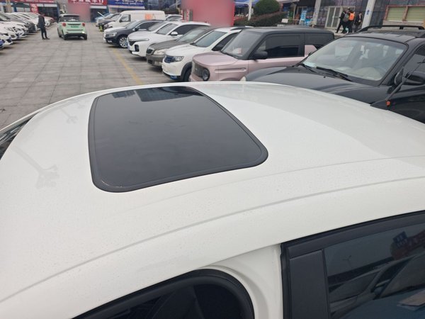 Ford Escort 2015, 127700 км, за 5320 USD - фото 11