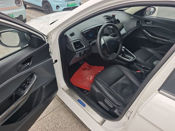 Ford Escort 2015, 127700 км, за 5320 USD - фото 19