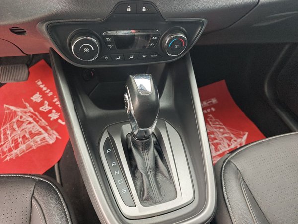 Ford Escort 2015, 127700 км, за 5320 USD - фото 17