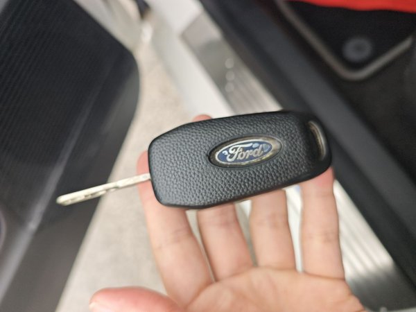 Ford Escort 2015, 127700 км, за 5320 USD - фото 12