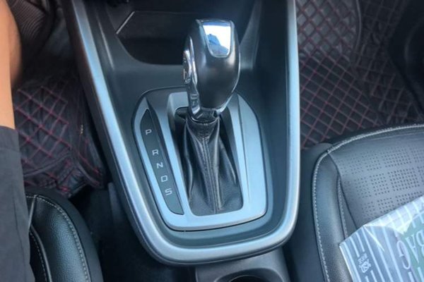 Ford Escort 2015, 134500 км, за 5645 USD - фото 16