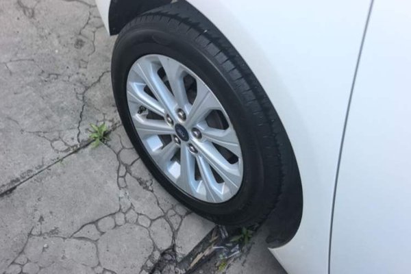 Ford Escort 2015, 134500 км, за 5645 USD - фото 11