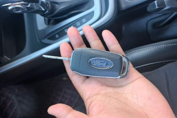 Ford Escort 2015, 134500 км, за 5645 USD - фото 23