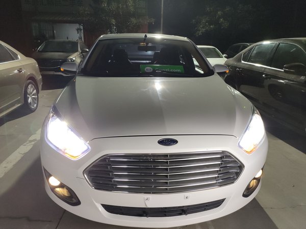 Ford Escort 2015, 148100 км, за 5626 USD