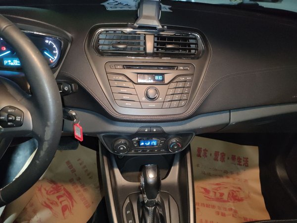 Ford Escort 2015, 148100 км, за 5626 USD - фото 14