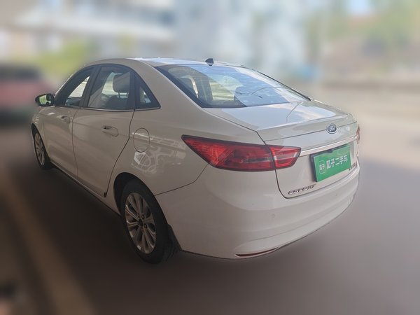 Ford Escort 2015, 148500 км, за 4880 USD