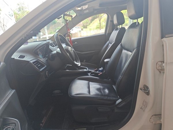 Ford Escort 2015, 148500 км, за 4880 USD - фото 14