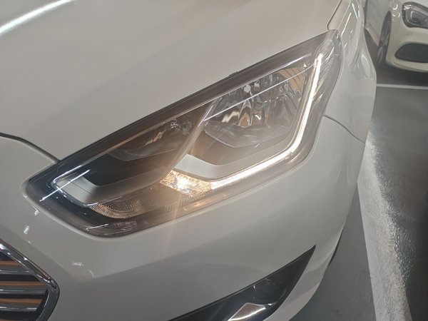 Ford Escort 2015, 159500 км, за 3962 USD - фото 9