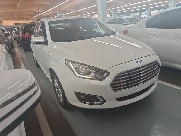 Ford Escort 2015, 159500 км, за 3962 USD