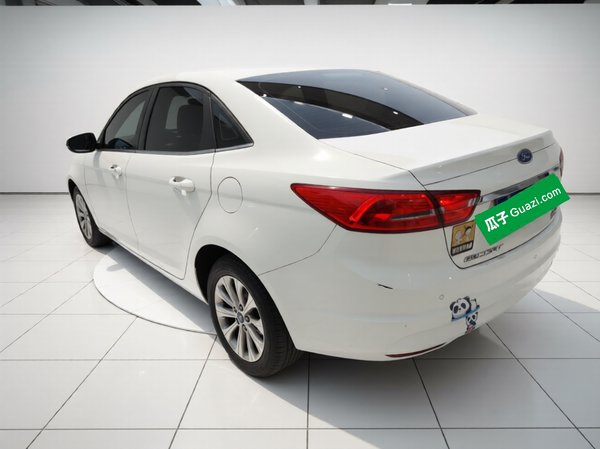 Ford Escort 2015, 185500 км, за 5235 USD