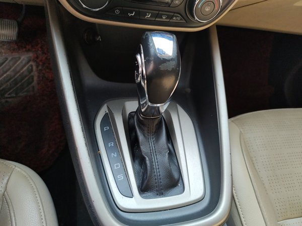 Ford Escort 2015, 185500 км, за 5235 USD - фото 15