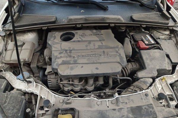 Ford Escort 2015, 71000 км, за 3300 USD - фото 21