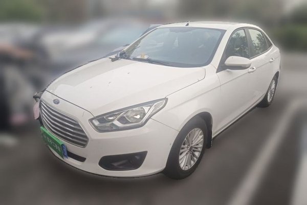 Ford Escort · 2015 год