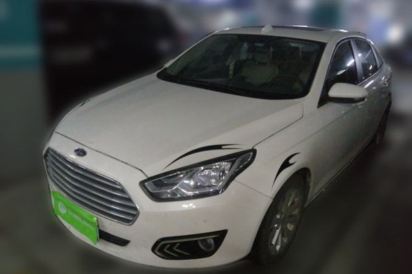 Ford Escort · 2015 год