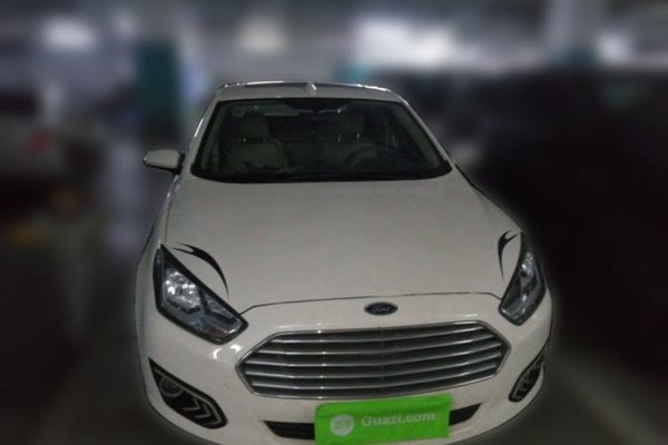 Ford Escort 2015, 74300 км, за 4378 USD