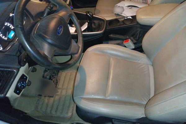 Ford Escort 2015, 74300 км, за 4378 USD - фото 12