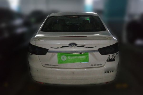 Ford Escort 2015, 74300 км, за 4378 USD