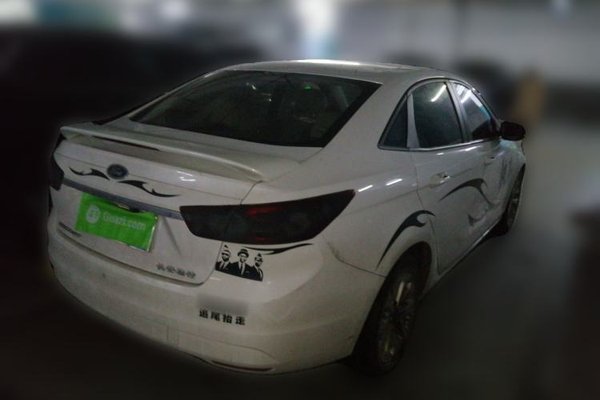 Ford Escort 2015, 74300 км, за 4378 USD