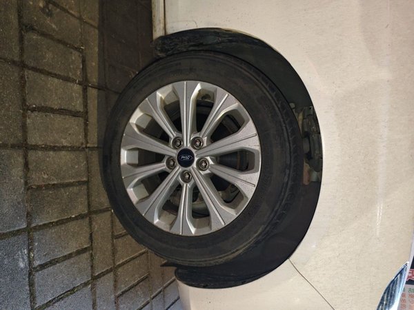 Ford Escort 2015, 88200 км, за 3778 USD - фото 8