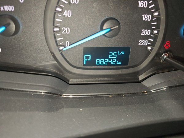 Ford Escort 2015, 88200 км, за 3778 USD - фото 13