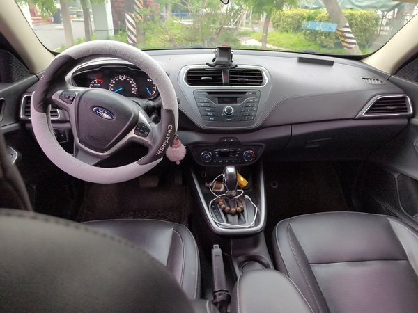 Ford Escort 2015, 89500 км, за 3822 USD - фото 10