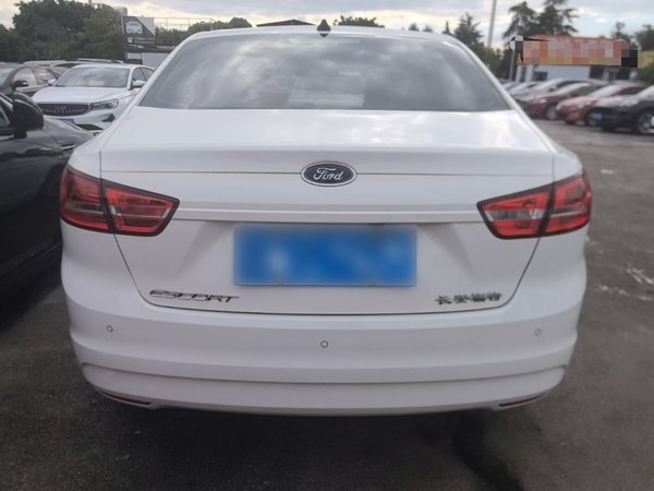 Ford Escort 2017, 101100 км, за 5508 USD