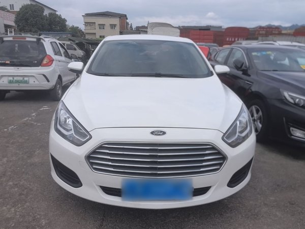 Ford Escort 2017, 101100 км, за 5508 USD
