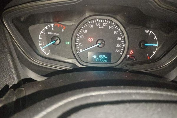 Ford Escort 2017, 110100 км, за 4789 USD - фото 9