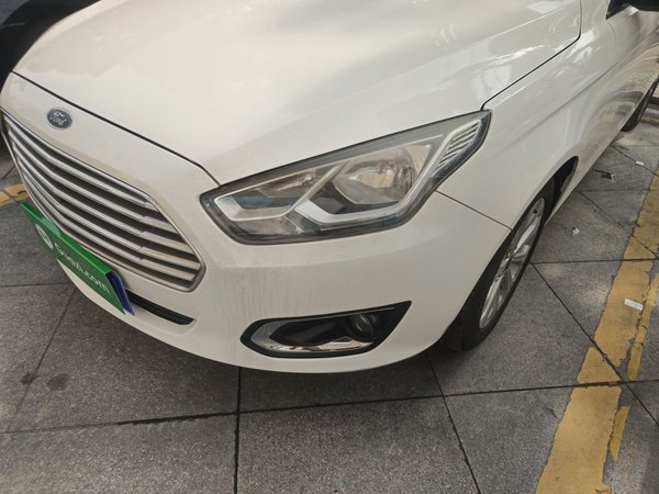 Ford Escort 2017, 117800 км, за 2304 USD - фото 9