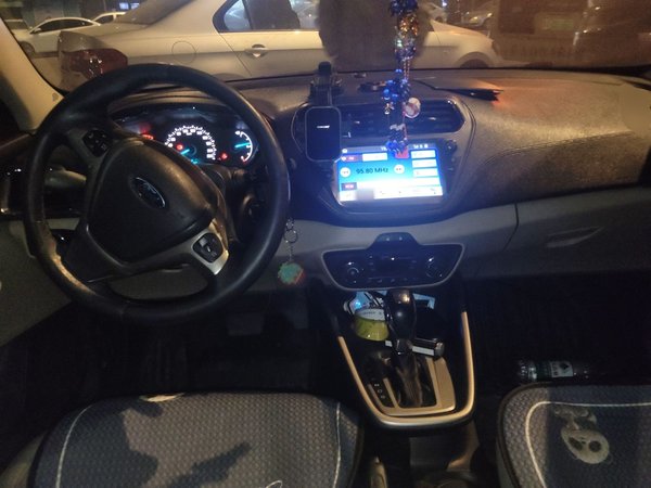 Ford Escort 2017, 125100 км, за 3482 USD - фото 13