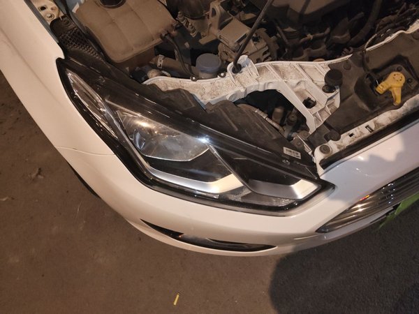 Ford Escort · 2017 год